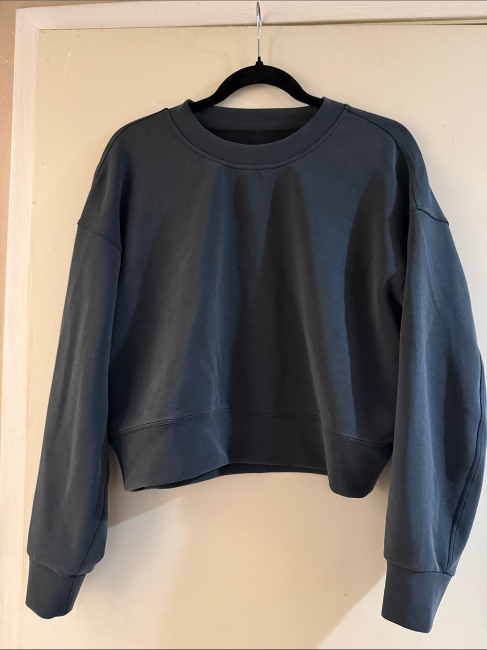Lululemon Charcoal Cropped Crewneck Sweatshirt Embossed Logo Pullover